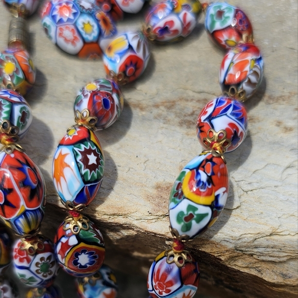 VTG VENETIAN MURANO MORETTI MILLEFIORI GLASS BEAD SET - Picture 2 of 12